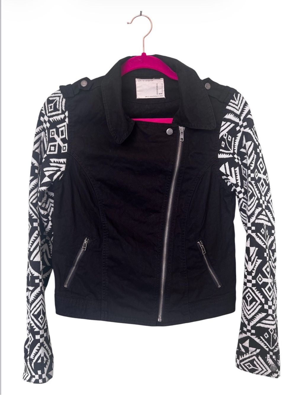 Black Jacket with Black & White Aztec-Patterned Sleeves Size S